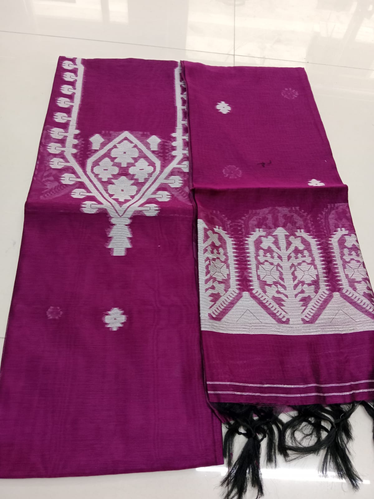Magenta Jamdani Saree with Traditional White Woven Motifs
