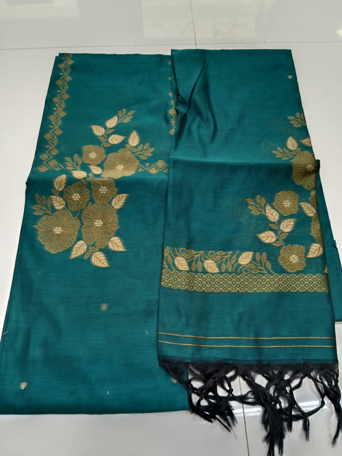 Teal Floral Jamdani Saree with Elegant Woven Design