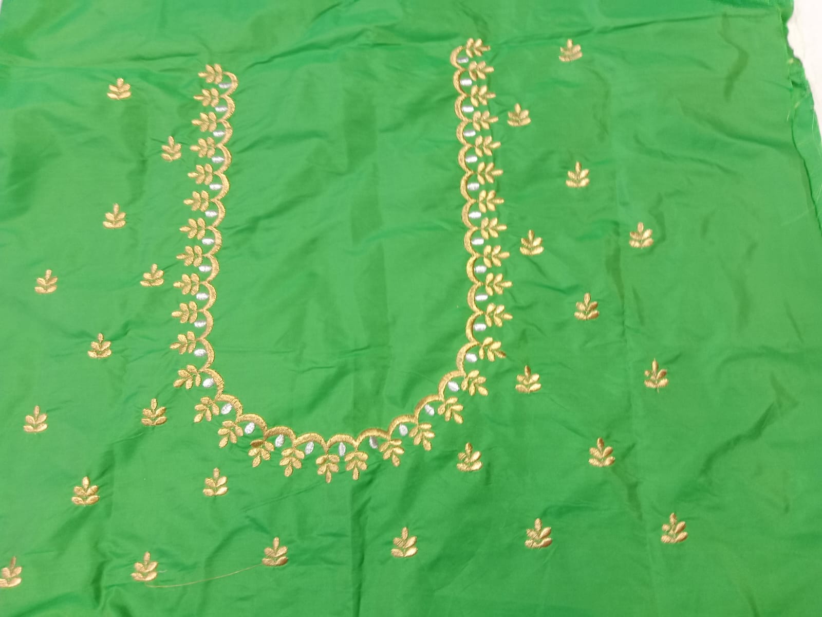 Designer Embroidery Blouse Fabric – Green Half Pattu Material (1.25 Meter)