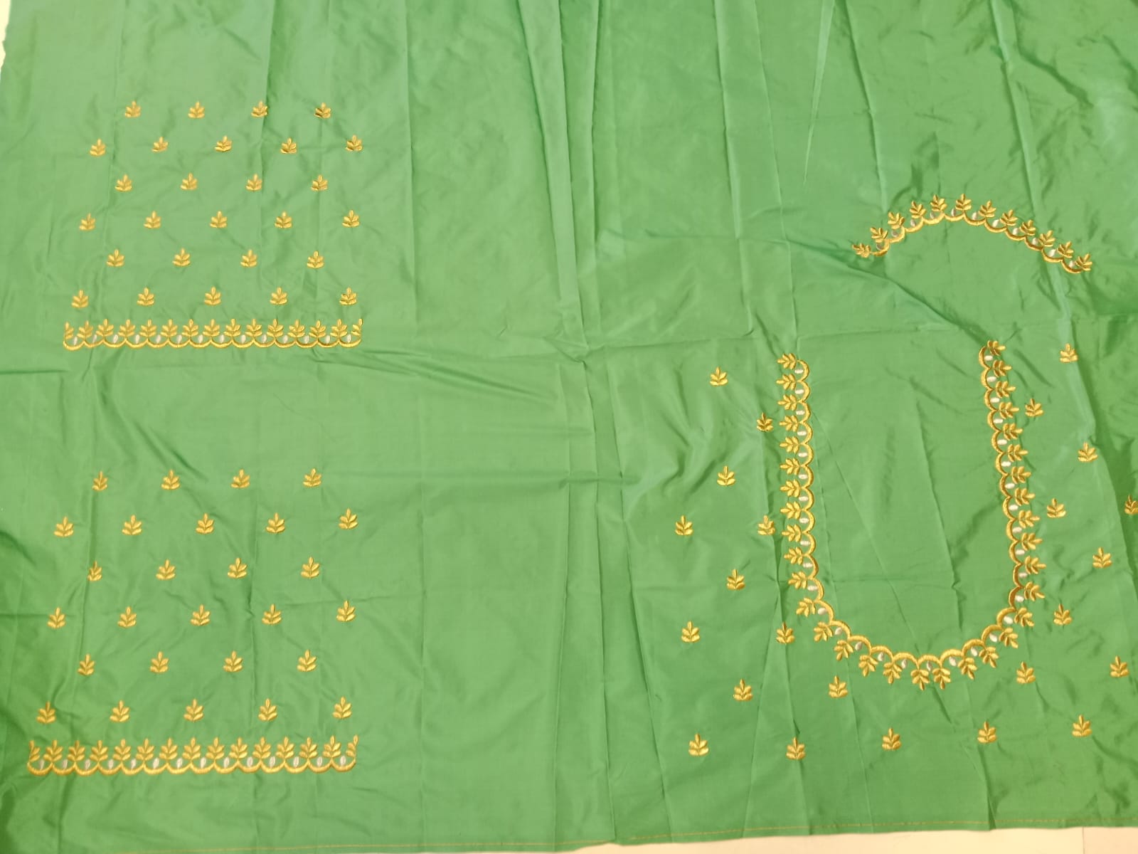 Designer Embroidery Blouse Fabric – Green Half Pattu Material (1.25 Meter)