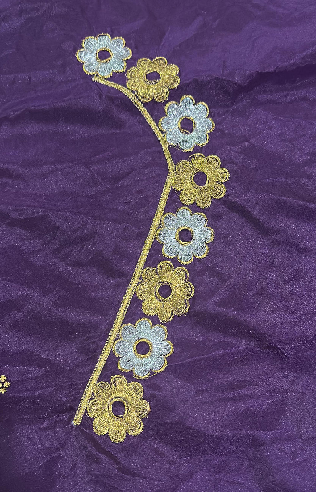 Embroidery Blouse Fabric – Designer Half Pattu Blouse Material (1.25 Meter)