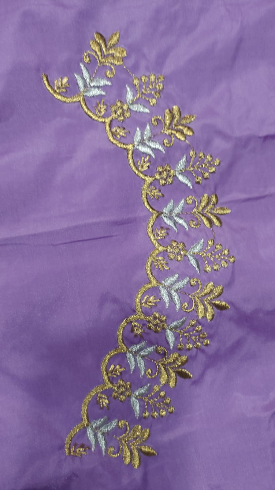 Embroidery Blouse Fabric – Designer Half Pattu Blouse Material (1.25 Meter)
