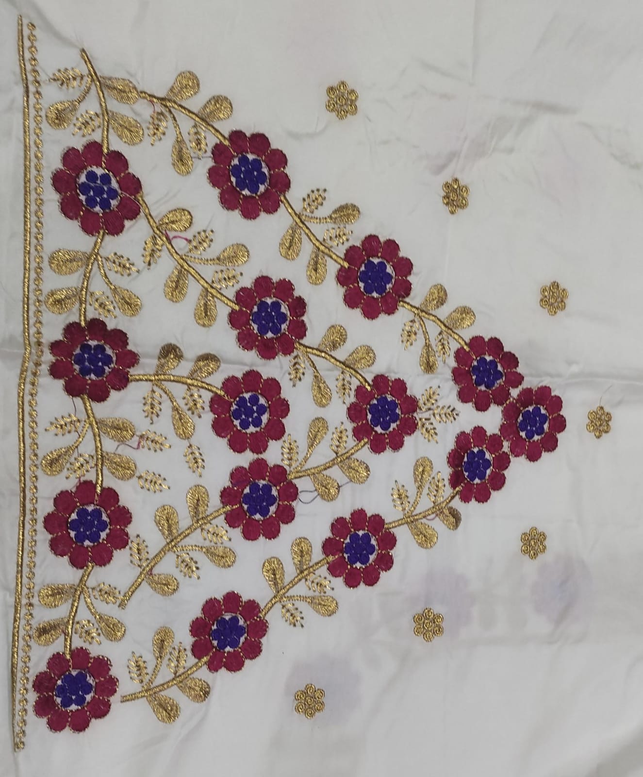 Embroidery Blouse Fabric – Designer Half Pattu Blouse Material (1.25 Meter)