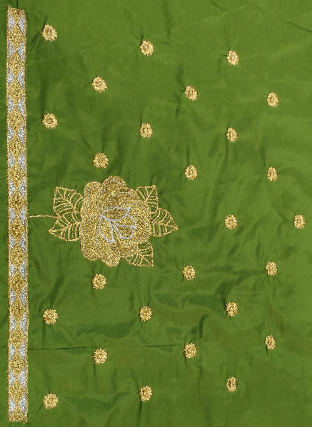 Embroidery Blouse Fabric – Designer Half Pattu Blouse Material (1.25 Meter)