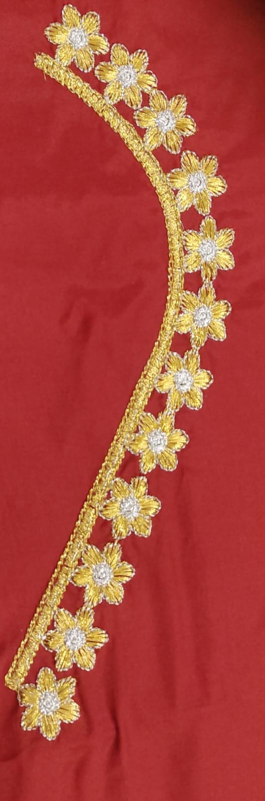 Embroidery Blouse Fabric – Designer Half Pattu Blouse Material (1.25 Meter)