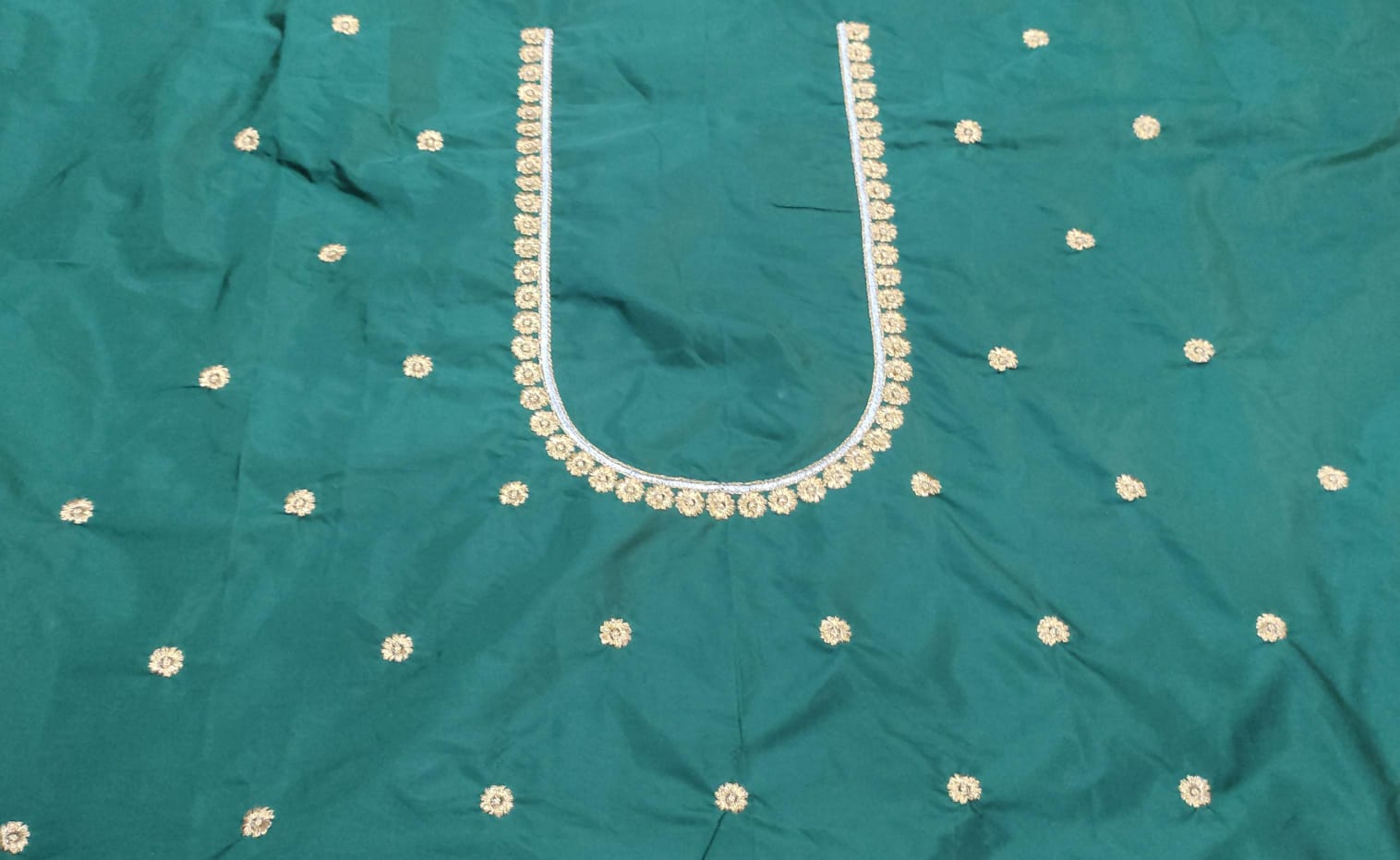 Embroidery Blouse Fabric – Designer Half Pattu Blouse Material (1.25 Meter)