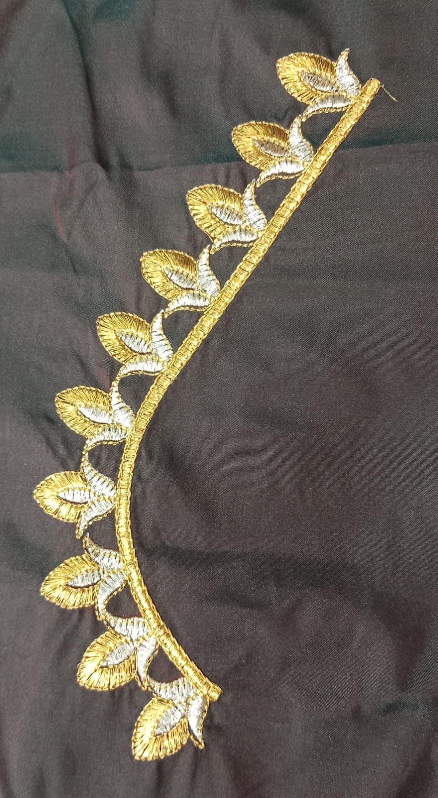 Embroidery Blouse Fabric – Designer Half Pattu Blouse Material (1.25 Meter)