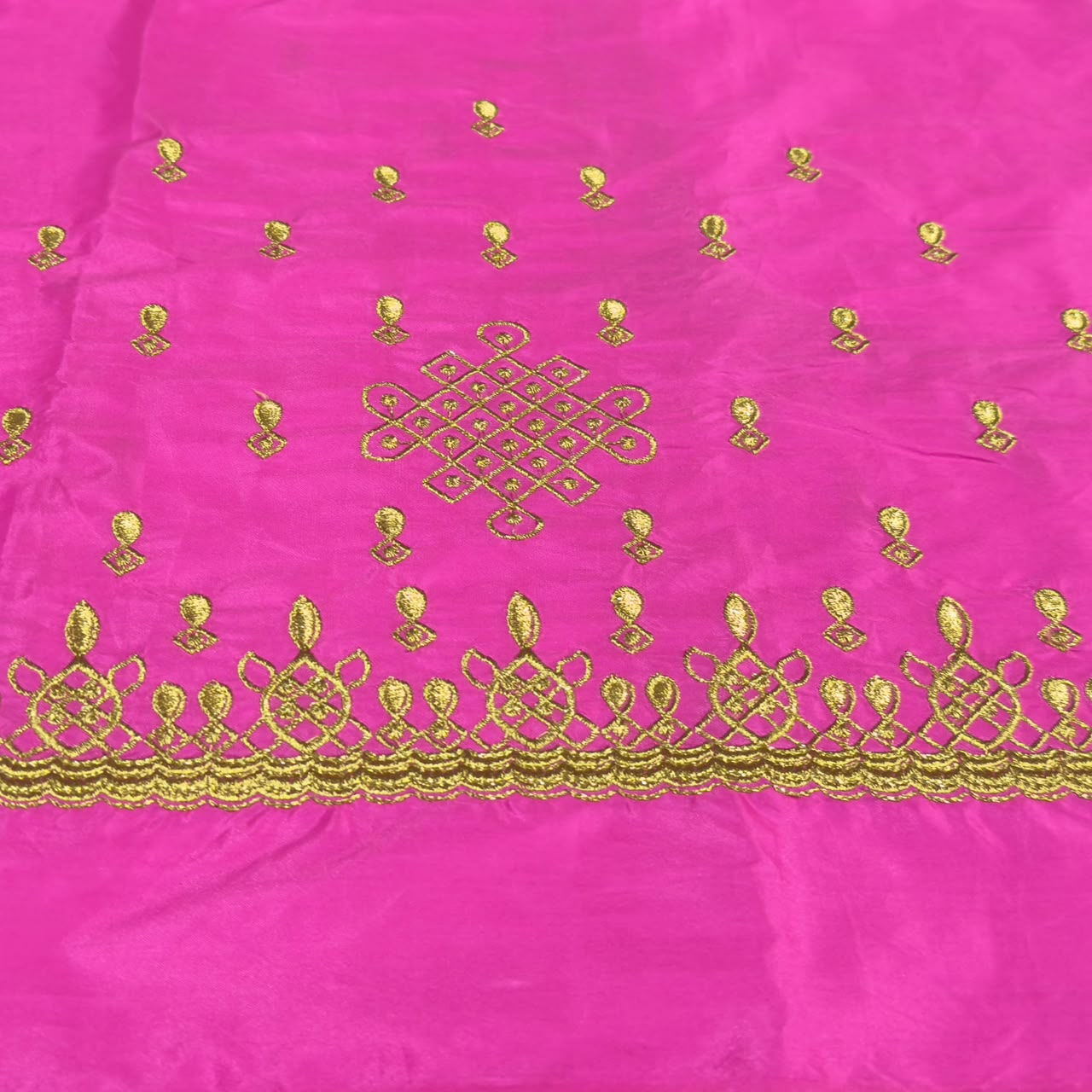 Embroidery Blouse Fabric – Designer Half Pattu Blouse Material (1.25 Meter) emb01