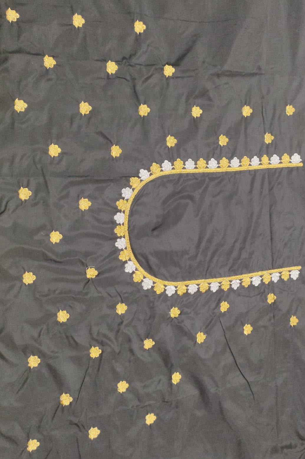 Embroidery Blouse Fabric – Designer Half Pattu Blouse Material (1.25 Meter)